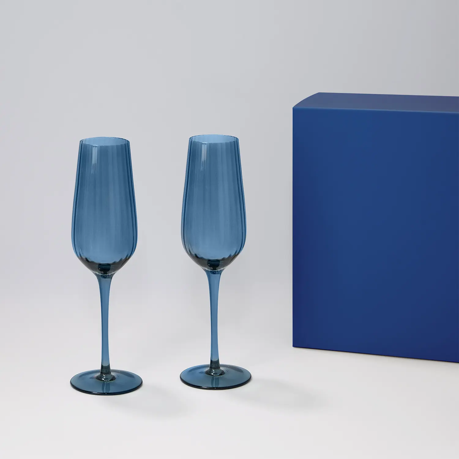 Подарочный набор 2 бокала для шампанского Toscana в синей коробке