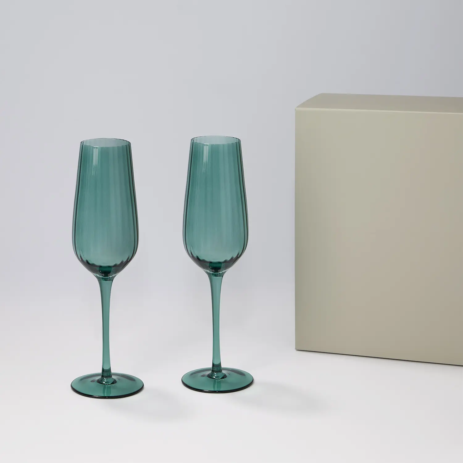 Подарочный набор 2 бокала для шампанского Capri в серой коробке