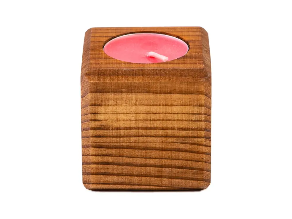 коричневый