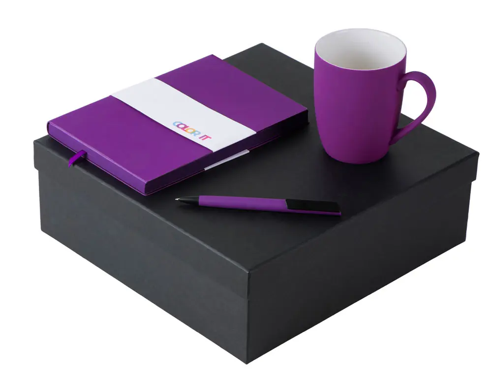 фиолетовый