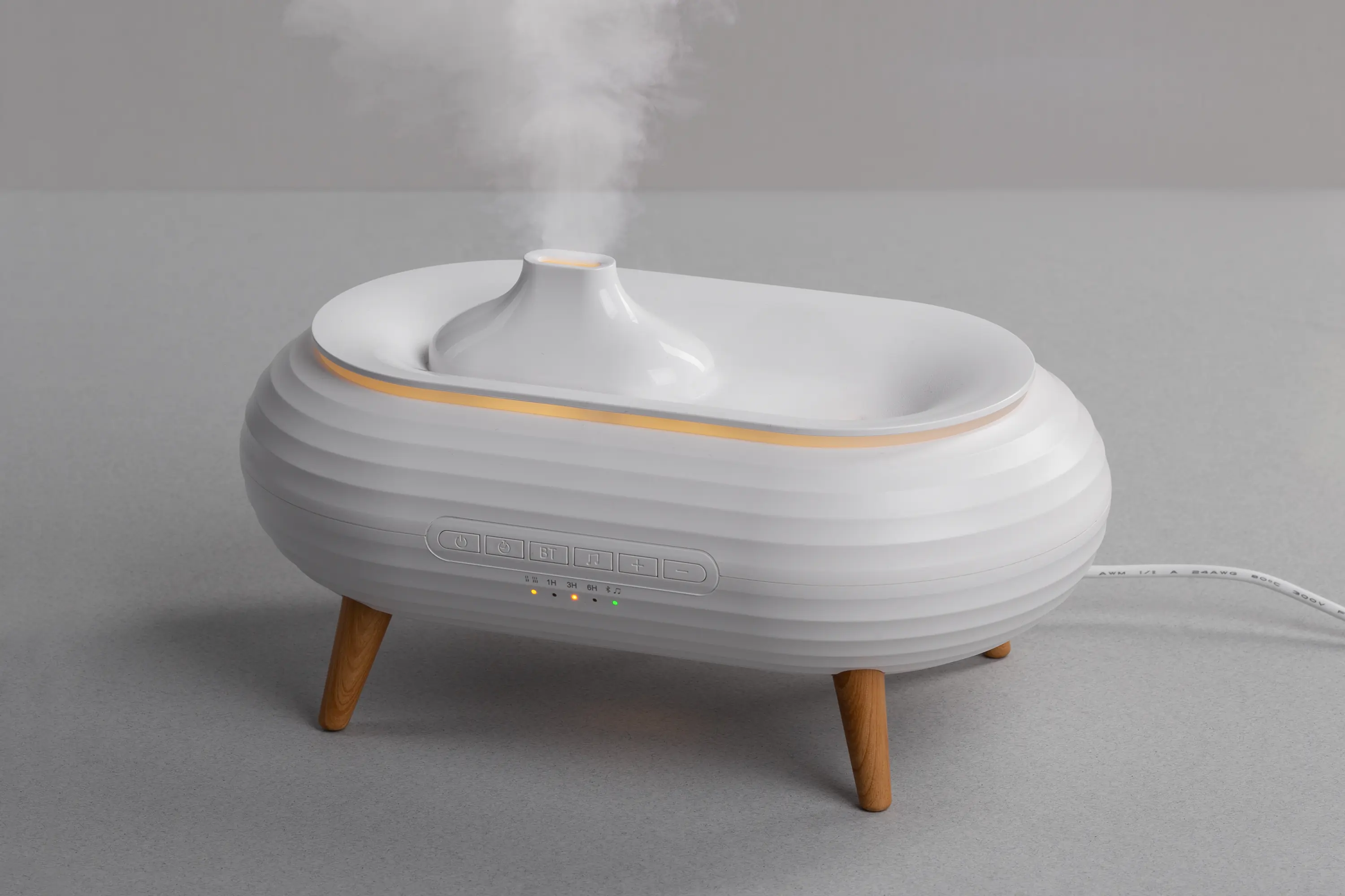 Увлажнитель воздуха "Smart Air" с bluetooth-колонкой, мелодиями и релаксирующими шумами, с подсветкой и ароматизатором / белый